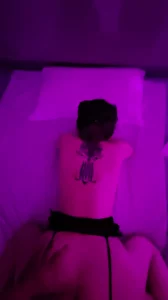 带纹身的小e奶